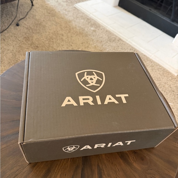 Ariat Women's Darlin Western Leather Upper Fashion Boot Size 7 - Picture 4 of 6